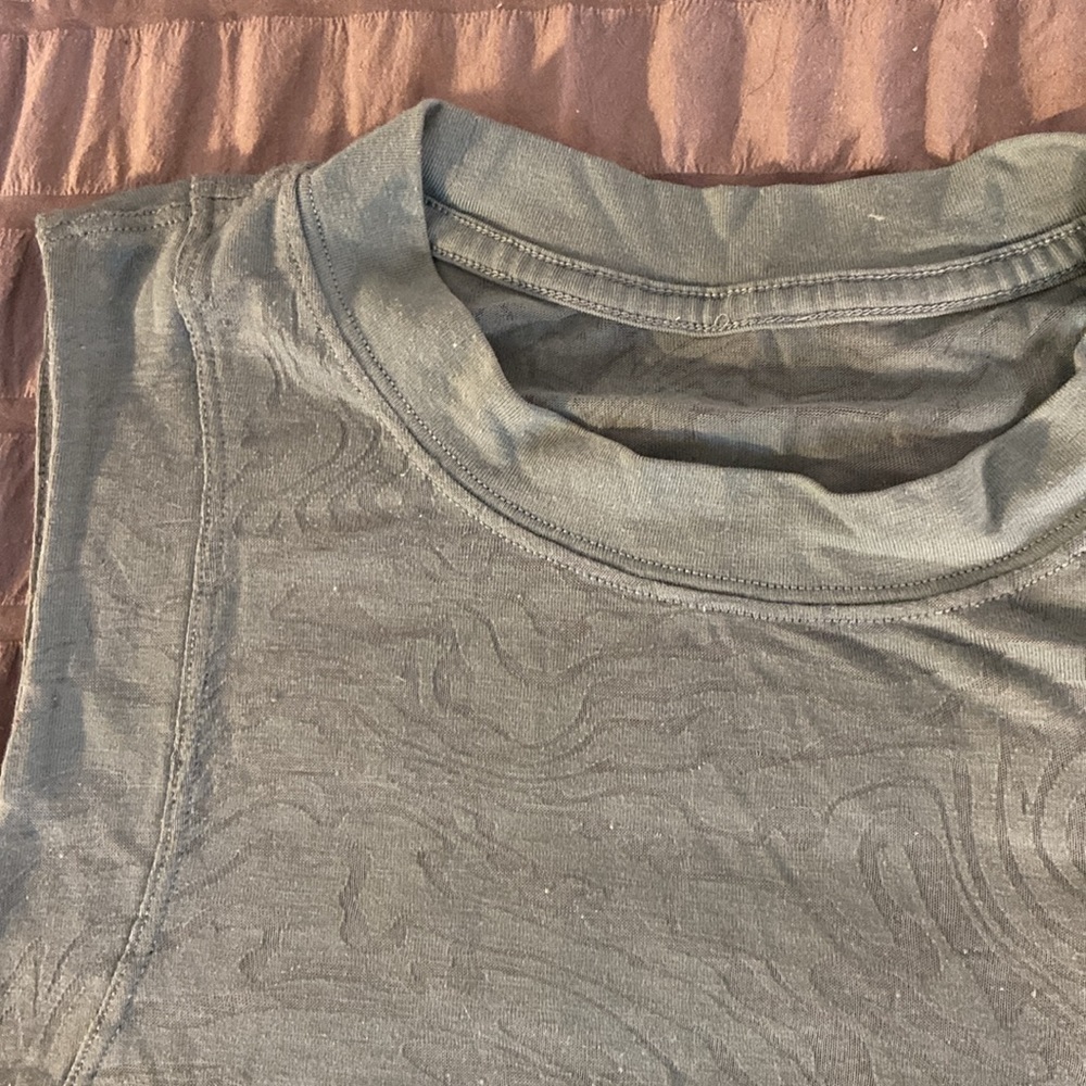 Lululemon burnout crop top in deep sage - Picture 2 of 5